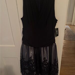 SLNY Elegant Navy Mini Dress